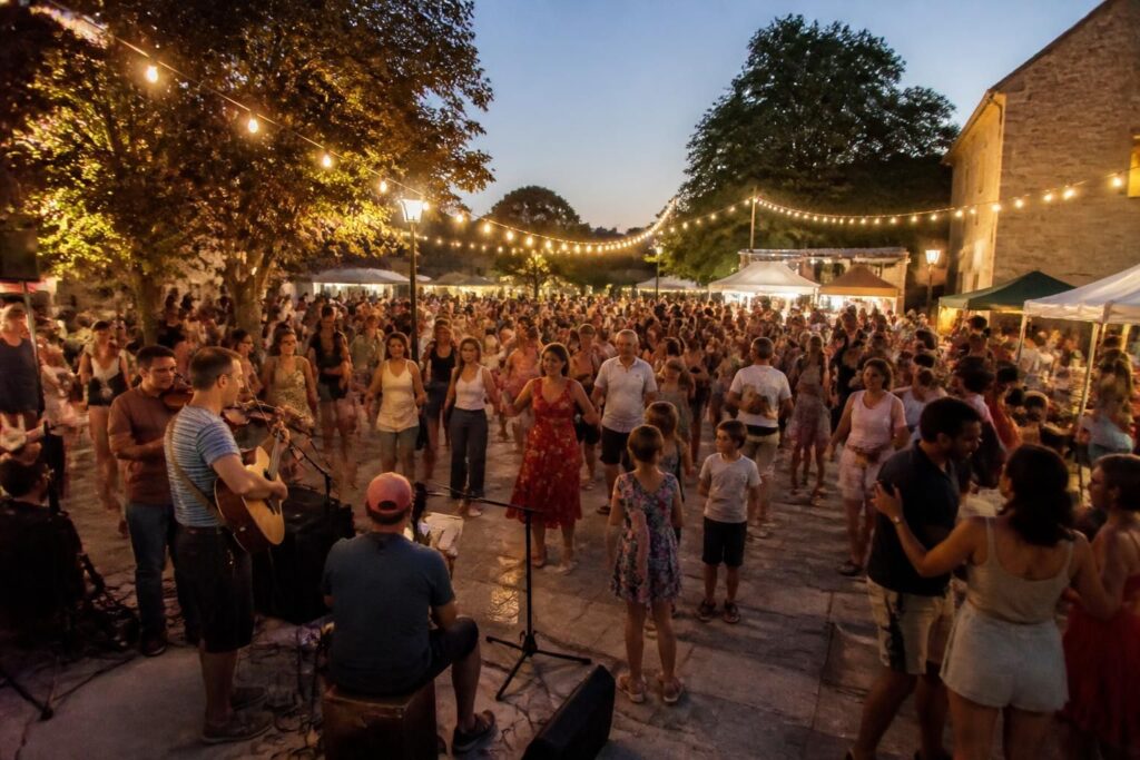 découvrez le programme complet du dansant à vallères 37 avec toutes les dates et animations incontournables à venir. ne manquez pas ces moments festifs et conviviaux !